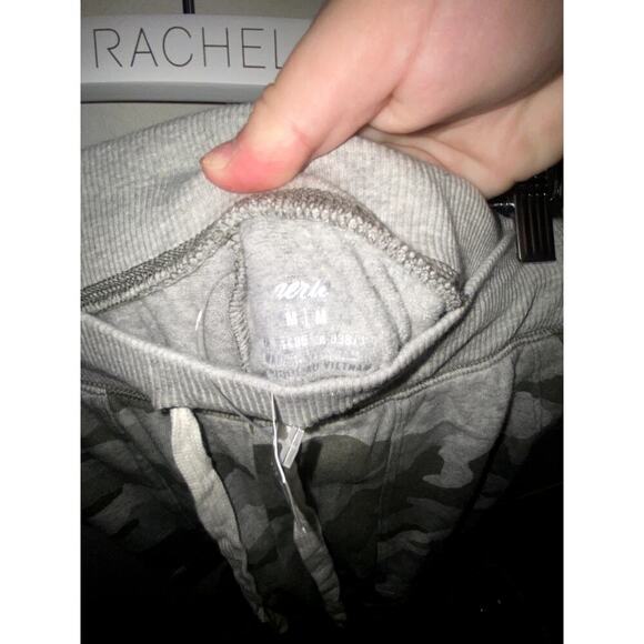NWT Aerie Camo Fleece Jogger High Waisted Sweatpants Size Medium - Picture 5 of 5